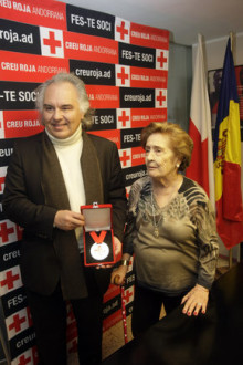 La Creu Roja andorrana ret un homenatge pòstum al fundador 