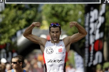 Godoy supera Llobet en una triatló Wild Wolf de gran acceptació