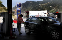 Les gasolineres hauran d'habilitar dipòsits per captar vapors de benzina