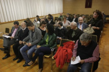 Els botiguers de Riberaygua mantenen el pols amb el comú