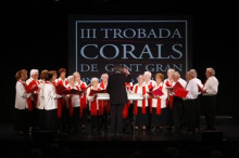 Un centenar i mig de cantaires participen a la Trobada de corals de gent gran