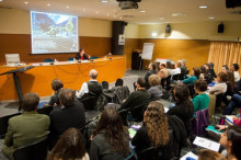 Professionals mèdics participen en un curs d'assistència sanitària