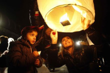 Uns 300 fanalets s'enlairen per il·luminar el Centre Històric