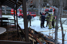 Un incendi malmet un bungalou