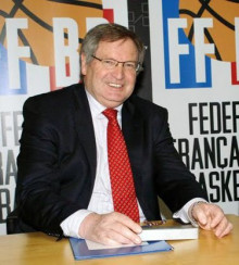 El president de la FIBA, testimoni de la signatura FAB-FFBB