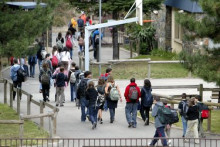 Pocs joves en edat adolescent per a tanta població adulta