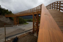Dos ponts de fusta compleixen amb les exigències de l'UCI