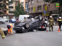 Quatre ferits en un accident a l'avinguda Santa Coloma