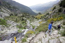 Els bombers localitzen set turistes perduts a la Collada de Juclà 