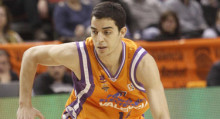 El River pesca del Valladolid d'ACB l'escorta David Navarro