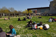 El nombre d'alumnes del Lycée que fan estudis a França es multiplica