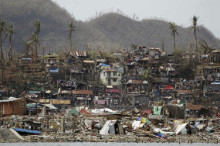 La parella andorrana que està a les Filipines esquiva el tifó