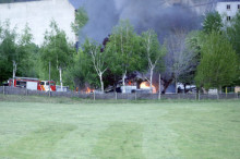 Un incendi crema una vintena de caravanes al mig d'Encamp