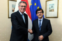 Andorra signa un conveni de no doble imposició amb Luxemburg
