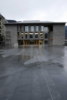Plaques fotovoltaiques al nou edifici del Consell General