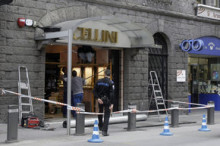 La Policia investiga un robatori a la joieria Cellini de la capital