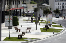 Escaldes estrena plaça i recupera un tram de camí ral