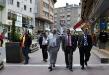 Alguns veïns del carrer Sant Jordi del Pas es plantegen aturar les obres de les voreres