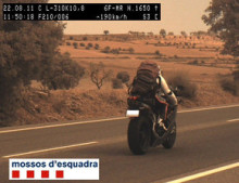 Enxampat circulant a 190 km/h en una carretera local