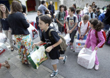 Tret de sortida al curs amb augment d'alumnes als tres sistemes ddeducatius