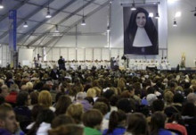 Multitud de fidels assisteixen a la beatificació d'Anna Maria Janer