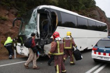 Un mort al xocar contra un bus procedent d'Andorra a la C-16