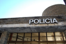 Detinguda una dona acusada de robar 500 euros i joies per valor de 60.000 en un domicili particular