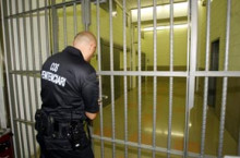 Els agents penitenciaris critiquen certs tractes preferents als presos
