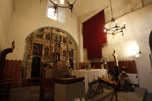 El pendó de Sant Serni ja penja a la parroquial de Canillo