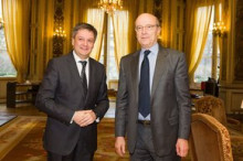 Saboya reitera a França la pressa per signar el conveni 