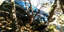 Un vehicle cau pel barranc a la carretera d’Arcalís