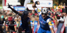 Lampaert arriba a Andorra amb el mallot vermell de líder de la Vuelta