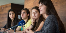 Quatre joves reclamen un marc legal a Andorra per als refugiats