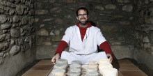 Viviu l’experiència de convertir-vos en un artesà del formatge per un dia!