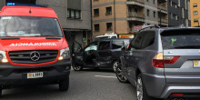 Una dona ferida en una topada a l'avinguda Tarragona