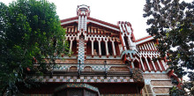 S’inicien les obres de reforma de la Casa Vicens de Gaudí