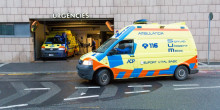 Ubach veu «vergonyós» renovar el contracte del servei d’ambulàncies