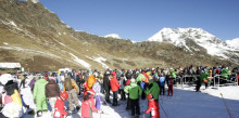 Acord entre estacions i monitors d’esquí per apujar el preu per hora