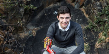 El jove lauredià de la pròtesi feta amb Lego tindrà un documental