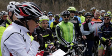 Un centenar de ciclistes andorrans es manifesten per demanar «respecte»