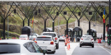 Un 75% menys de vehicles entren al país per Espanya
