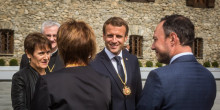 Emmanuel Macron fa una aportació de 200.000 euros