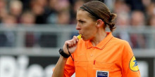 Frappart és la primera dona en arbitrar un partit de Champions