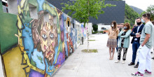 L’Espai Columba llueix els murals urbans fets per dos joves del país