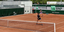 Vicky Jiménez enceta amb bon gust el quadre de dobles a França