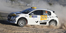 Español debuta amb bones sensacions al volant del Peugeot