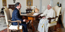 El papa Francesc rep el cap de Govern en una trobada privada
