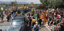 Milers de persones es manifesten contra els JJOO