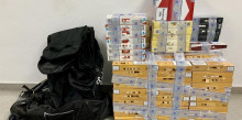 Detinguts dos contrabandistes amb 2.170 paquets de tabac