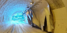 Una lona del túnel d'Arcalís es despenja a causa del vent